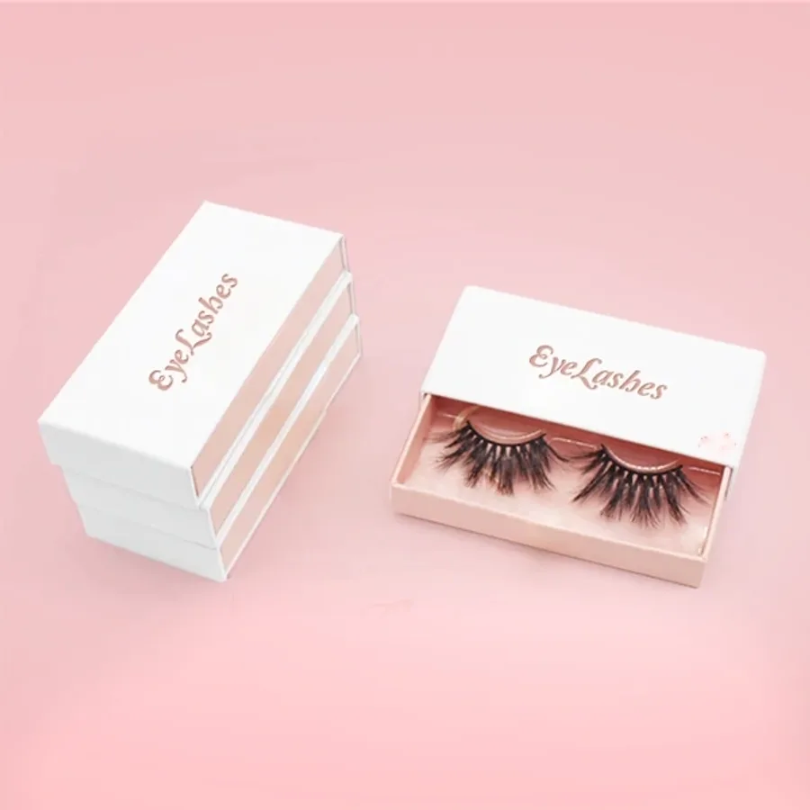 Custom printed eyelash boxes